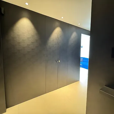 Plein Centre, De 70m2 A 2mn De La - Garage Privee -terrasse 카발레르쉬르메르